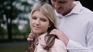 Джина Герсон наслаждается аналом с мужем - порно видео
