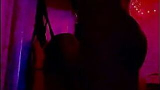 Любительская пара.. Медленно погладь мое лицо, папочка, пока не кончишь.. АСМР МИНЕТ НА ЛИЦЕ - порно видео